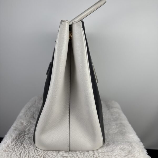 2026-01-05 16.01.11 Prada Galleria Large Black White Saffiano Leather Tote Gold Hardware