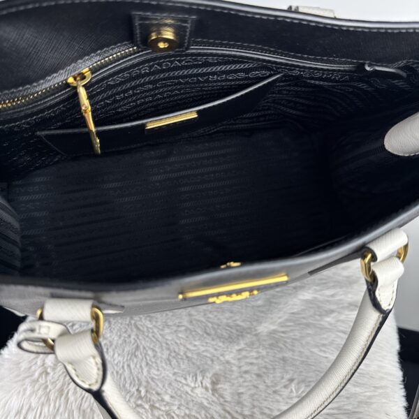 2026-01-05 16.03.57 Prada Galleria Large Black White Saffiano Leather Tote Gold Hardware
