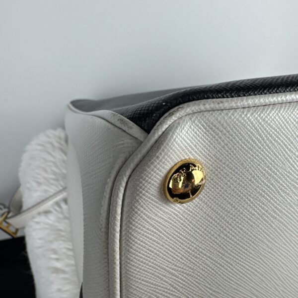 2026-01-05 16.04.55 Prada Galleria Large Black White Saffiano Leather Tote Gold Hardware