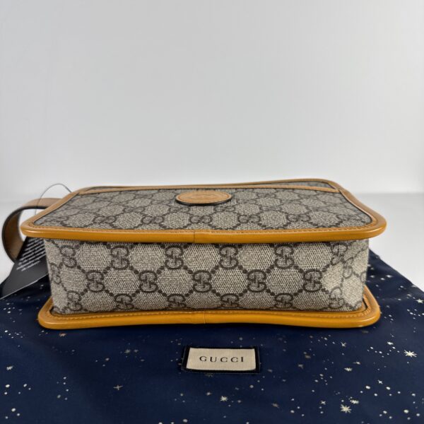 2026-01-14 14.20.25 Gucci Travel Pouch, GG Supreme, Retro Interlocking G