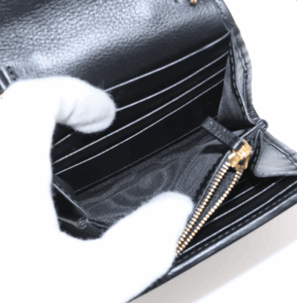 Screenshot 2025-12-20 153316 Gucci Blondie Medium Chain Wallet Black Calfskin GG Chain Crossbody New Box