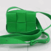 Bottega Veneta Kelly Green Crossbody Bag Cassette Mini Interecciato Leather