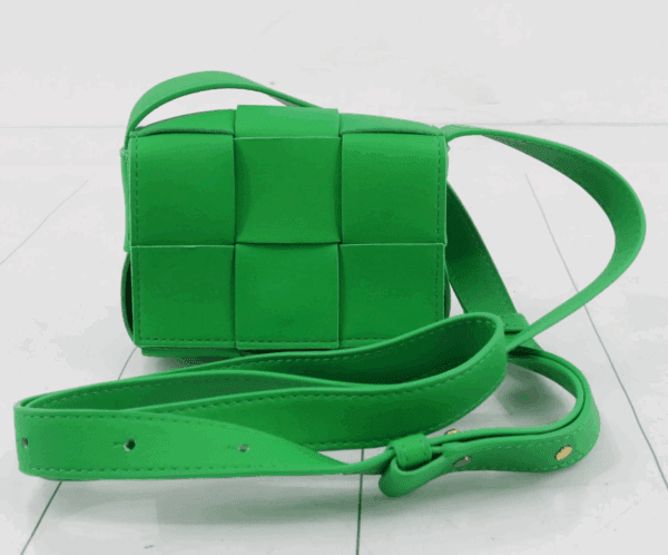 Bottega Veneta Kelly Green Crossbody Bag Cassette Mini Interecciato Leather