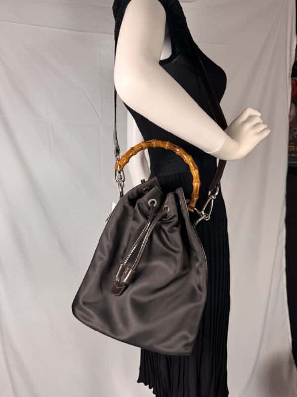IMG_2740 Gucci Bamboo handle bucket bag black with brown bamboo handle two way