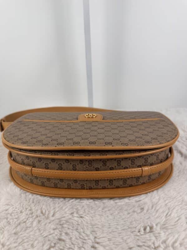 2026-05-12 17.51.39 Vintage Gucci Micro GG Saddle Shoulder Bag Brown Tan Leather Gold Hardware