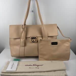 Salvatore Ferragamo Sookie Leather Shoulder Bag – Bisque / Almond