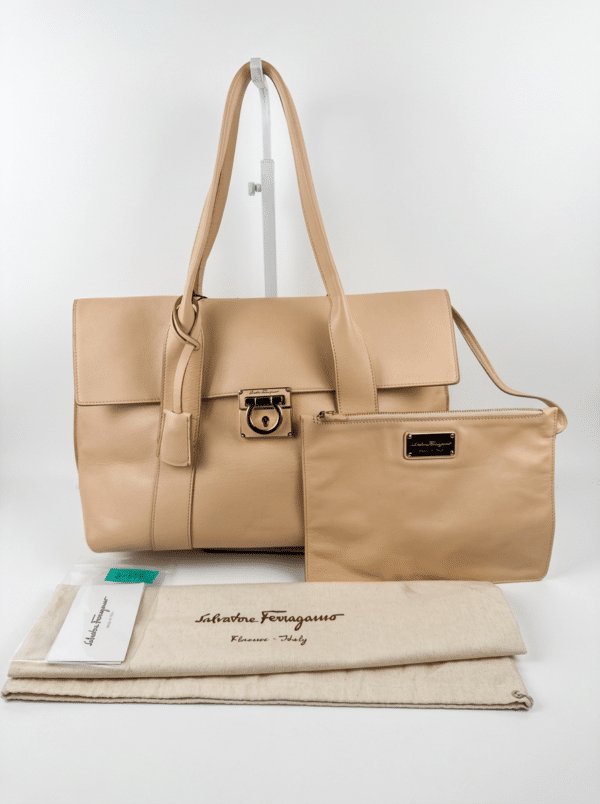 clean_up_and_enhance_remove_bac-0 (3) Salvatore Ferragamo Sookie Leather Shoulder Bag – Bisque / Almond