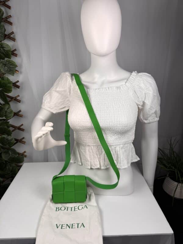Bottega Veneta Kelly Green Crossbody Bag Cassette Mini Interecciato Leather