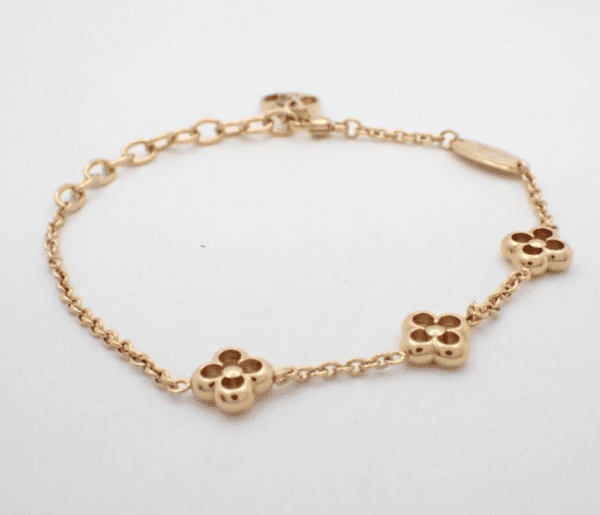 Screenshot 2026-06-01 081645 Louis Vuitton Logomania M68077 Monogram Flower Charm Bracelet