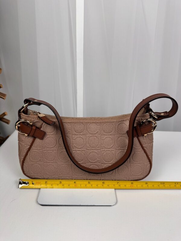 p1-239.jpg Salvatore Ferragamo Gancini Monogram Shoulder Bag Beige Brown Y2K Baquette