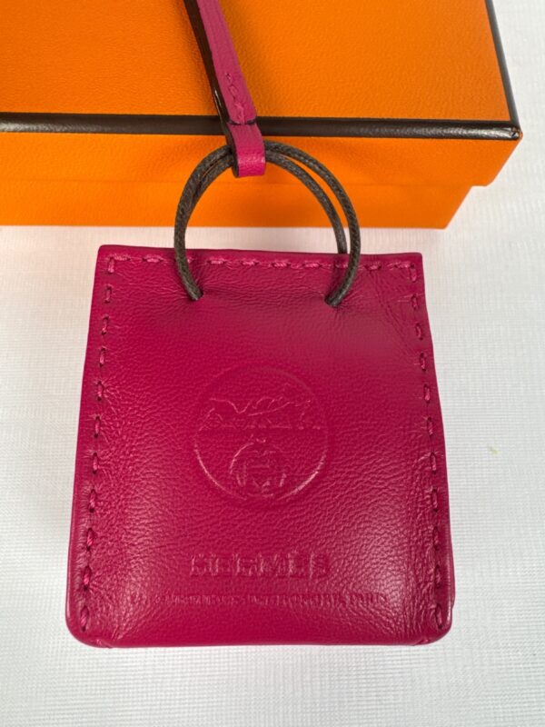 p1-302.jpg Hermès Milo Lambskin Shopping Bag Charm Rose Mexico Pink