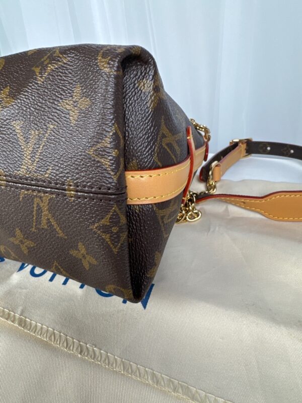 p1-328.jpg Louis Vuitton CarryAll BB Monogram Canvas M13014 Shoulder Bag