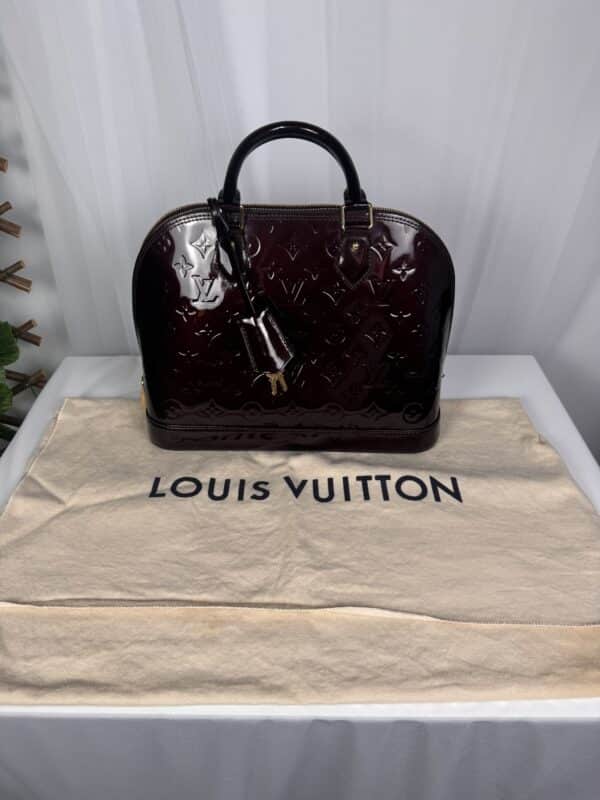 IMG_7734 (1) Louis Vuitton Alma MM Amarante Burgundy Monogram Vernis Handbag