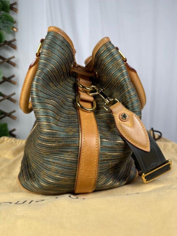 p1-281.jpg Louis Vuitton Grand Sac Noé M40563 Monogram Rayures Bag