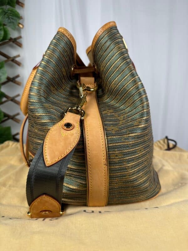 p1-282.jpg Louis Vuitton Grand Sac Noé M40563 Monogram Rayures Bag