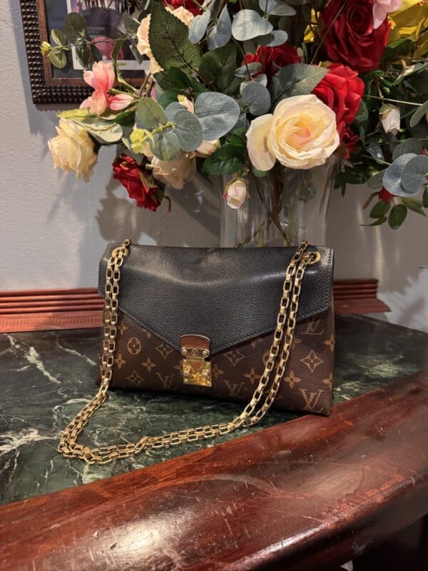 IMG_8087 Louis Vuitton Pallas Chain M41223 Monogram Noir Black Leather Shoulder Bag