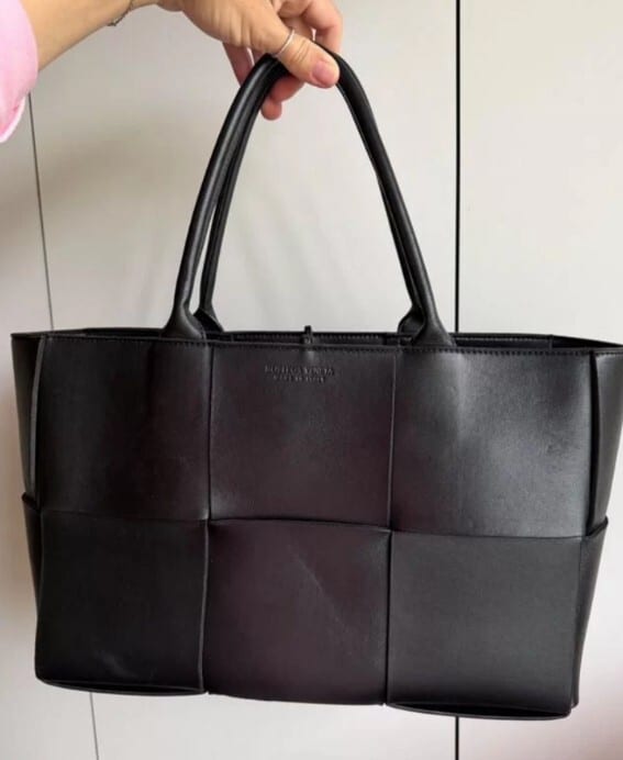 p1-243.jpg Bottega Veneta Arco 48 Black Maxi Intrecciato Leather Large Tote
