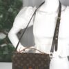 p1-291.jpg Louis Vuitton Pochette Métis MM Monogram Canvas M40780 Crossbody Bag