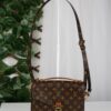 p1-293.jpg Louis Vuitton Pochette Métis MM Monogram Canvas M40780 Crossbody Bag