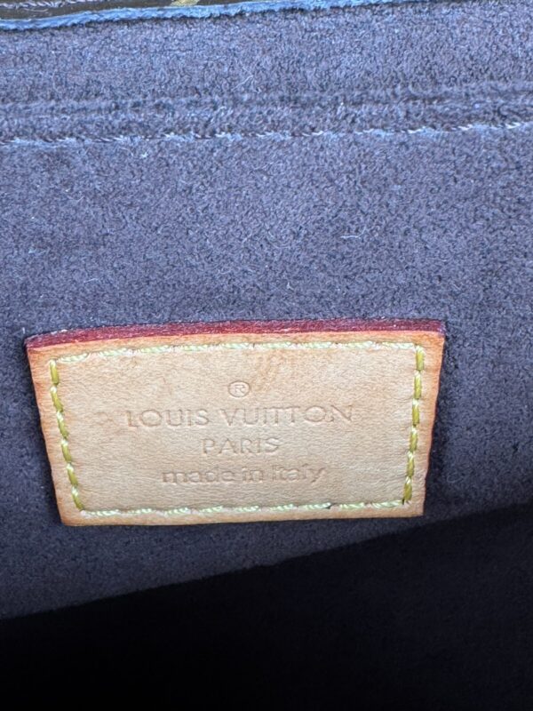 p1-300.jpg Louis Vuitton Pochette Métis MM Monogram Canvas M40780 Crossbody Bag