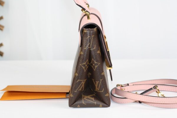 p1-39.jpg Louis Vuitton Locky BB M44080 Rose Poudre Monogram Crossbody Bag