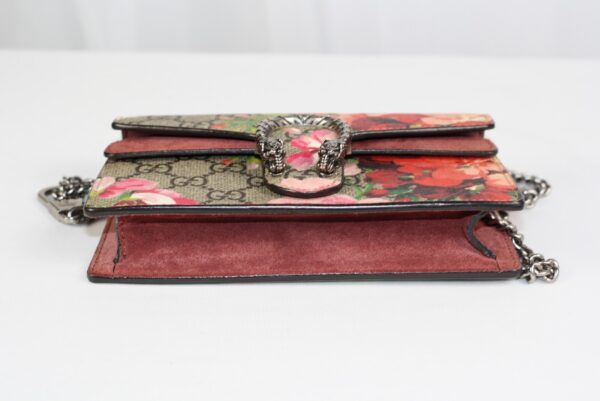 p1-88.jpg Gucci Dionysus Blooms Super Mini GG Supreme Chain Bag 476432