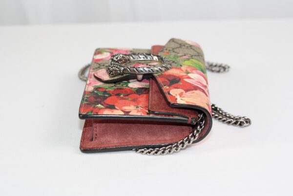 p1-92.jpg Gucci Dionysus Blooms Super Mini GG Supreme Chain Bag 476432