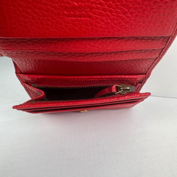 p1-12.jpg Gucci Animalier “Blind for Love” Bee Red Leather Compact Wallet