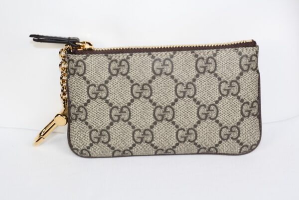 p1-162.jpg Gucci GG Supreme Monogram Canvas Zip Key Pouch with Gold-Tone Clip new w/box