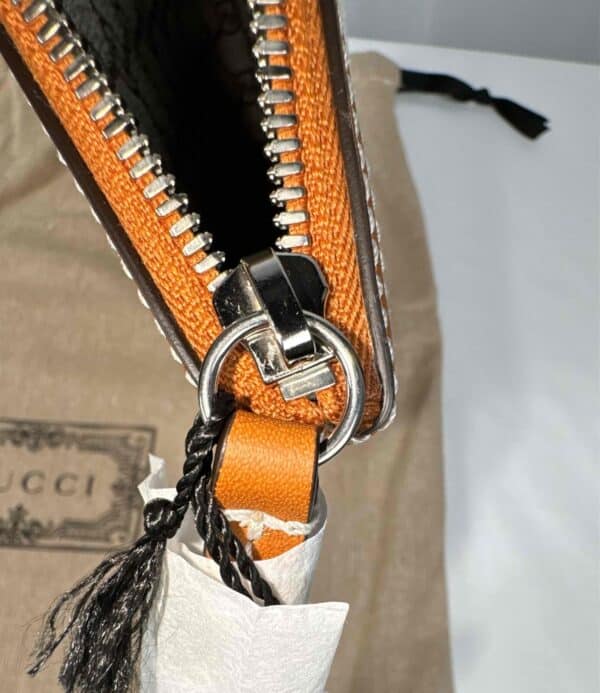 p1-46.jpg Gucci Made in Italy Canvas Clutch Wristlet Pouch NWT GG interior