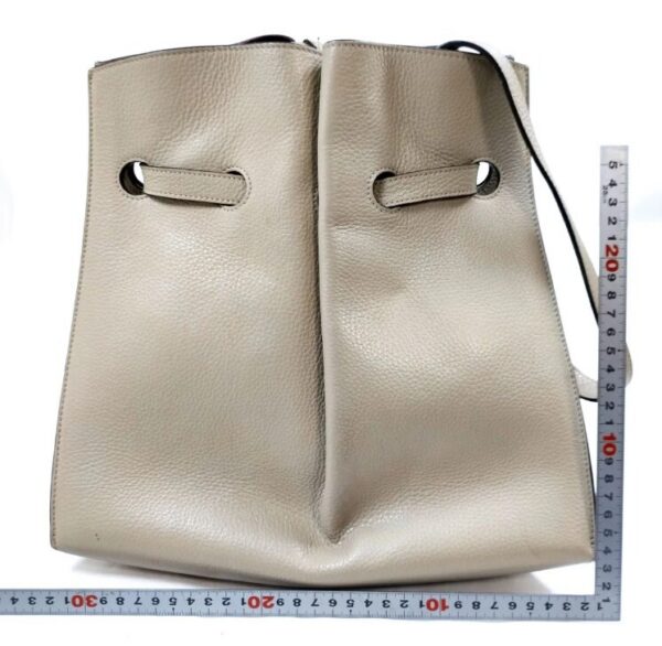 p1-58.jpg Mulberry Tynedale Bucket Bag Beige Grained Leather Gold Hardware