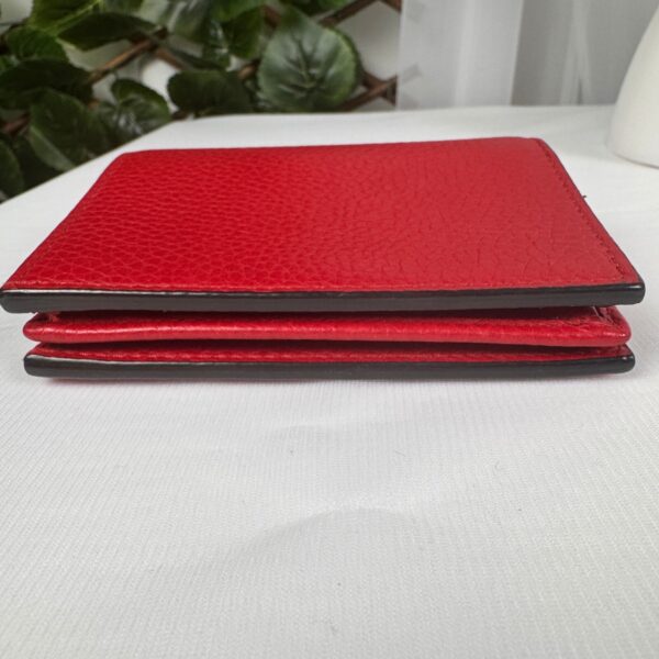 p1-6.jpg Gucci Animalier “Blind for Love” Bee Red Leather Compact Wallet